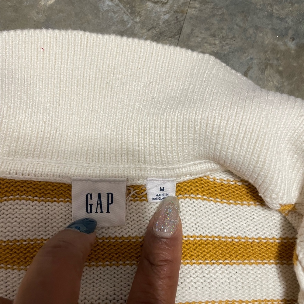 GAP Women's Sweater in Cream and Mustard Stripes